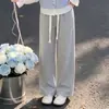 Elegante y a la moda, este adorable conjunto de chaleco y blusa con cuello de muñeca de estilo coreano es perfecto para usar en capas y crear un look casual para niñas.