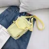Bolsa multifuncional portátil para botella de agua para mujer, gran capacidad, ligera, con compartimento para teléfono, bolso cruzado casual y sencillo