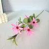 Ramo de Flores Artificiales Hechas a Mano Estilo Europeo con Margarita de Cuatro Cabezas y Flor de Junco para Decoración del Hogar, Flores Falsas, Suministros para Bodas y Adornos