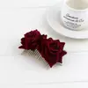Peine para el cabello de terciopelo rosa transfronterizo, Pasador de pelo vintage para novia, Accesorio para el cabello de doble flor artificial con borde enrollado color burdeos para mujer