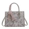 Bolsa francesa retrô para viajante, grande capacidade, nicho de verão feminino, bolsa simples de axila, lenço de seda, bolsa de ombro portátil