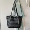 Bolsa de palha trançada retrô para mulheres, nova coleção de outono 2026, design de alta qualidade, grande capacidade, adequada para o dia a dia, pode ser carregada como bolsa de ombro ou bolsa de mão, ou usada sob o braço
