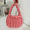 Lana islandesa super gruesa bolsa tejida a mano para manualidades bolsa terminada bolso de mensajero coreano para llevar a mano al por mayor de fábrica para mujer