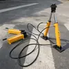 O re-trilhador de vagão de mina ferroviário em forma de A tem uma estrutura estável e é fácil de operar; é um re-trilhador hidráulico para minas de carvão subterrâneas