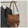 Bolso Punk de Moda con Remaches y Flecos para Mujer 2025 Nuevo Verano Tendencia Versátil Bolso de Hombro Cruzado Bajo el Brazo