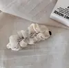 Presilha de Cabelo Vertical de Pérola Plissada Leve Estilo Coreano Laço de Cabelo Versátil Menina Clipes Banana para Rabo de Cavalo Acessórios de Cabelo com Temperamento Gentil para o Dia a Dia