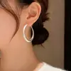 Pendientes de Aro Minimalistas de Metal Cepillado, Estilo Europeo y Americano, Personalizados, Diseño Versátil y Elegante, Pendientes de Aro Estilo Cool al por Mayor