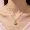 Mismo estilo que tienda de oro, aleación, estilo chino nuevo, atrae riqueza, trae tesoros, patrón de nube auspiciosa, monedero de lingote, collar giratorio, cadena para la clavícula, venta al por mayor