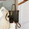 Bolso para Teléfono Móvil de Moda de Alto Valor Transfronterizo con Diseño de Nicho para Mujer 2026 Nuevo Versátil Simple Casual para Viajes Diarios Bolso Cuadrado Pequeño