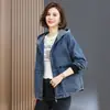 Chaqueta corta de mezclilla para mujer, nueva colección de otoño 2026, estilo popular, adecuada para mujeres petite, algodón puro, con capucha, chaqueta de moda