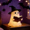 Novo produto transfronteiriço: Luz noturna de fantasma de Halloween tocando guitarra, enfeite fofo para mesa de leitura, decoração para festa do festival dos fantasmas