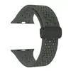 Adecuado para la serie Apple Watch Ultra9876543210, correa de silicona con hebilla magnética plegable de panal bicolor