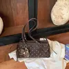 Cross2026 Otoño Nuevo Retro Bolso de Hombro Único Moda Femenina Nicho Bolso de Axila Bolso de Mano Elegante de Moda