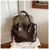 Bolsa Tote Simples Retrô de Luxo Feminina 2026 Nova Outono Grande Capacidade Bolsa de Ombro Único Bolsa Feminina da Moda