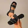 Sandalias cómodas y versátiles sin cordones con diseño calado de comercio exterior, nuevo modelo de verano 2026, sandalias de mujer de alta gama transfronterizas europeas y americanas