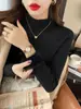Nuevo 2024 de alta calidad cuello semi-alto afelpado acolchado para mujer otoño e invierno una pieza de terciopelo camiseta básica con suéter de estilo extranjero