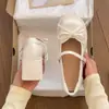Sapatos Femininos Brancos Delicados Estilo Fada Francesa Salto Grosso 2026 Outono Novo Mary Jane Salto Alto Sapatos JK Pequenos de Couro