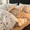 Juego de Cuatro Piezas de Leche Polar Tallada Antiestático Clase A Sábana Bajera Gruesa de Polar Coral Funda Nórdica Ropa de Cama Cálida de Invierno