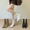 Otoño 2026 Nuevo Estilo Coreano Punta Fina Tacón de Cuña Cierre Trasero Adelgazantes Botines Invierno para Mujer Versátiles Botines Cortos Adelgazantes Botas de Moda
