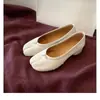 Zapatos de Piel de Oveja con Pliegues y Punta Dividida Estilo Pezuña de Cerdo para Mujer, Zapatos Planos sin Cordones tipo Ballet Mary Jane