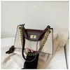 Bolsa de corrente de luxo de alta qualidade, leve, para mulheres, design novo, estilo nicho, adequada para o dia a dia, pode ser carregada sob o braço ou usada como bolsa de ombro ou bolsa transversal