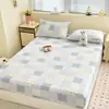 Protector de colchón de grado A para maternidad e infantil, protector de colchón de gasa de doble capa, funda de colchón completamente envolvente, sin preocupaciones para dormir desnudo, juego de tres piezas