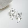 Pinza para Oreja con Lazo de Ballet Diseño de Nicho Metal Mate Personalidad Femenina Simple Versátil Pendientes Elegantes