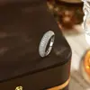 Anel de Zircônia Ultra Brilhante Exquisito de Luxo Leve para Mulheres, Anel de Dedo Indicador Aberto de Design de Nicho com um Toque de Alto Padrão e Temperamento Elegante