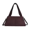 Bolso de mano europeo y americano nuevo retro transfronterizo, un diseño de nicho y minimalista que complementa cualquier atuendo, ofreciendo un look sofisticado para mujeres, adecuado como bolso de hombro o bolso cruzado