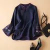 Ropa de primavera para mujer 2022 nueva tendencia nacional estilo chino blusa de botones con tapeta inclinada para mujer con bordado artístico camisa suelta para mujer