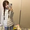 2026 Nueva Chaqueta de Algodón con Plumas para Mujer Ligera con Costillas Patchwork Sudadera con Capucha Abrigo de Algodón Invierno Adelgazante Cálida Chaqueta Acolchada de Algodón Ropa de Abrigo