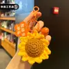 Día del Maestro Hilo Crochet Hecho a Mano Girasol Llavero Colgante para Bolsa Bendición Pequeño Regalo para Maestros