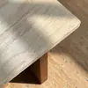 Mesa de Centro de Travertino Natural Estilo Wabi-Sabi Mesa para Sala de Estar de Villa Minimalista Italiana Mesa de Centro de Madeira Maciça e Mármore