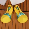 Zapatos de Payaso Oversize con Acentos de Lunares - Ideales para Desfiles de Carnaval, Halloween, Fiestas Temáticas y Cosplay