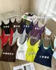 Nuevo Estilo Otoño Temprano Tirantes Finos Cuello en U Camisola de Color Sólido con Sujetador Incorporado Múltiples Colores Disponibles Tejido Suave de Alta Elasticidad 9923