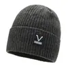 2023 novo gorro de tricô outono e inverno mais veludo gorro quente gorro grosso gorro de tricô para andar de moto gorro de lã coreano atacado