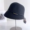 Chapéu Balde da Moda com Fivela Quadrada Simples para Mulheres, Estilo Verão com Parte Frontal Grande e Traseira Pequena, Chapéu de Palha Respirável com Proteção Solar, Chapéu de Pescador para Sombreamento ao Ar Livre