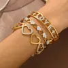 Pulseira de Aço Inoxidável Dourada Coração Amor Diamante Estilo Europeu e Americano Luxo Acessível Design Romântico Joia da Moda
