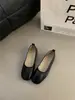 Primeiro Encontro Ji Doudou Sapatos Slip-On Femininos 2026 Novo Estilo Primavera e Outono Sapatos Baixos Slip-On Estilo Fada Gentil