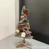 Nuevo producto transfronterizo: Colgante de ardilla simulada, muñeco de ardilla, corona decorativa, decoración navideña, decoración creativa para árbol de Navidad