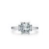 Anillo de diamantes rectangulares de plata esterlina s925 para mujer, estilo europeo y americano, ligero, de lujo, de alta gama, elegante, combina con todo, joyería de boda.