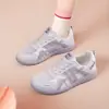 Zapatos de Malla Nuevos de Verano Estilo Universitario Transpirables Finos Zapatos Deportivos Suela Suave Zapatos Casuales Zapatos de Tabla de Fondo Plano Zapatos Blancos Pequeños Mujer