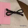 Grampo Oval Pequeno Fofo com Laço de Bolinhas Clip Lateral Fofo Clip para Franja Clip Bico de Pato Grampo de Cabelo Cartão de Acessórios de Cabelo para Mulheres