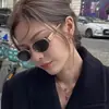 Gafas de Sol Redondas Pequeñas de Metal Estilo Americano Retro para Mujer, Gafas de Sol de Protección Solar Ovaladas de Gama Alta Estilo Callejero