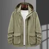 Jaqueta Casual com Capuz Solta e Zíper Primavera 2022 Masculina para Uso Externo Cor Sólida Top Jaqueta com Zíper e Múltiplos Bolsos para Homens