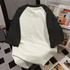 Camiseta de Manga Corta con Costuras de Color Contrastante en el Hombro Derecho para Mujer Verano 2025 Cuello Redondo Casual Holgada Estilo Fresco Top Único