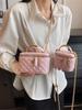 Bolso Pequeño con Texto de Moda para Mujer 2025 Nuevo Diseño Nicho Primavera y Verano Bolso Cruzado de Cadena Rómbica Bolso Cubo Portátil