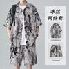 Camisa de manga corta de seda helada vintage de estilo Hong Kong, traje de dos piezas transpirable y drapeado para hombre, novedad de verano de 2024
