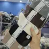 Calcetines de cachemir de doble puntada para hombre y mujer de invierno, calcetines de tubo de moda para mujer con rayas marrones y encaje, calcetines de algodón de cachemir hipoalergénicos para hombre de negocios