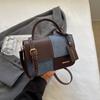 Bolso de mano con textura de costura de moda de este año 2024, bolso de mensajero de hombro de estilo occidental para viajeros de verano, bolso cuadrado pequeño de moda